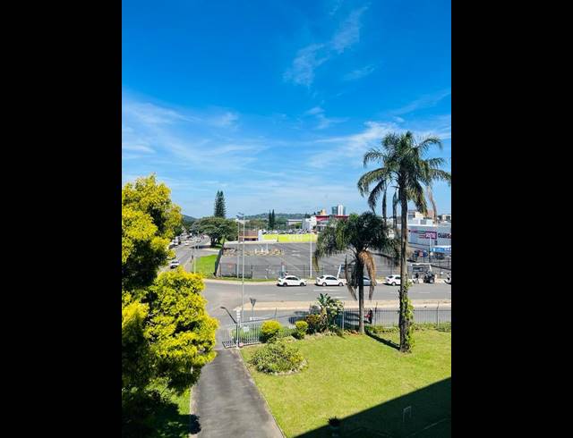 3 BEDROOM APARTMENT FOR SALE IN FIELDS HILL